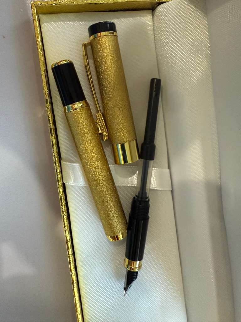 Calligraphy Pen - Gold