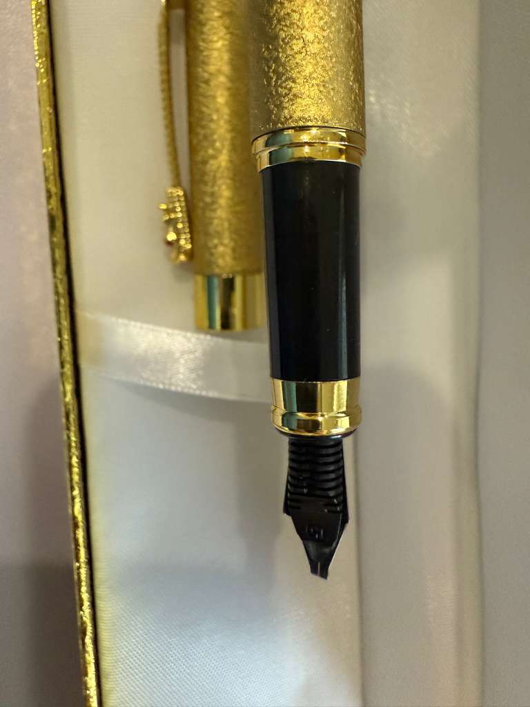 Calligraphy Pen - Gold